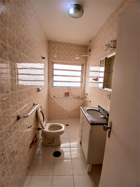 Sobrado para uso comercial ou residencial