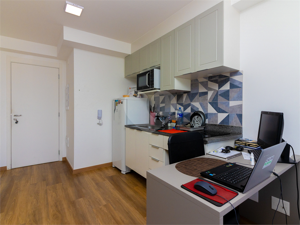 Apartamento Studio - São Judas - 1 Quarto / Dormitório - 1 Vaga - Venda / Compra - Próximo ao Metrô