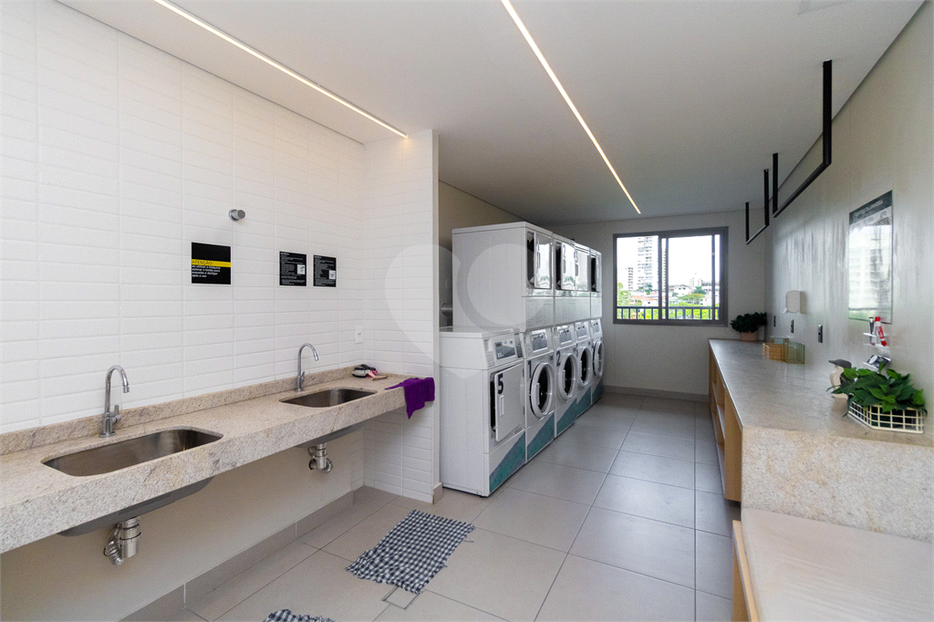 Apartamento Studio - São Judas - 1 Quarto / Dormitório - 1 Vaga - Venda / Compra - Próximo ao Metrô