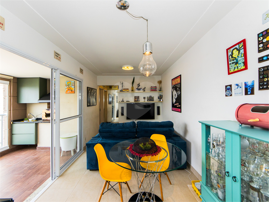 Apartamento - Saúde - 2 Dormitórios / Quarto - 2 Vagas - Venda / Compra