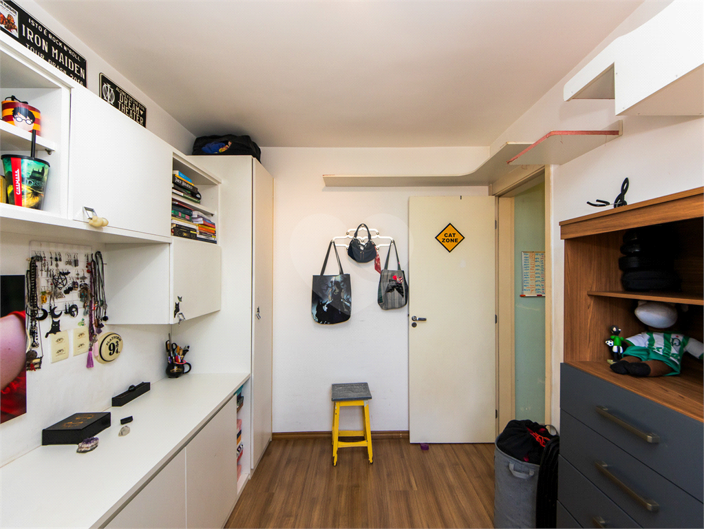 Apartamento - Saúde - 2 Dormitórios / Quarto - 2 Vagas - Venda / Compra