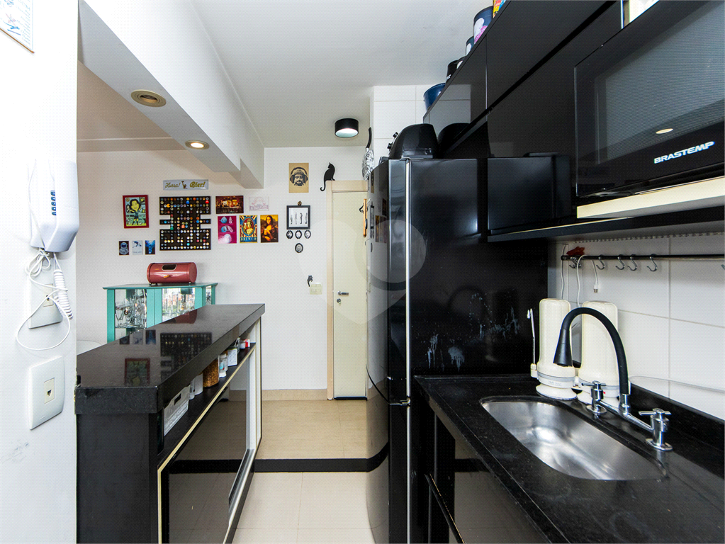 Apartamento - Saúde - 2 Dormitórios / Quarto - 2 Vagas - Venda / Compra