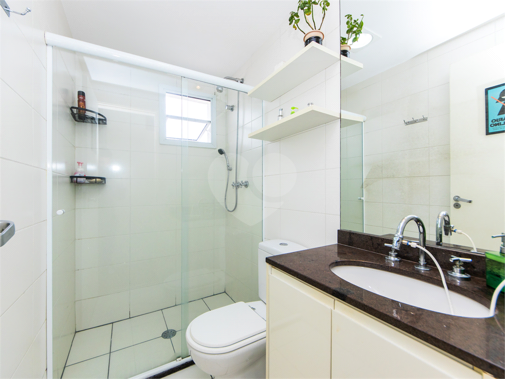 Apartamento - Saúde - 2 Dormitórios / Quarto - 2 Vagas - Venda / Compra