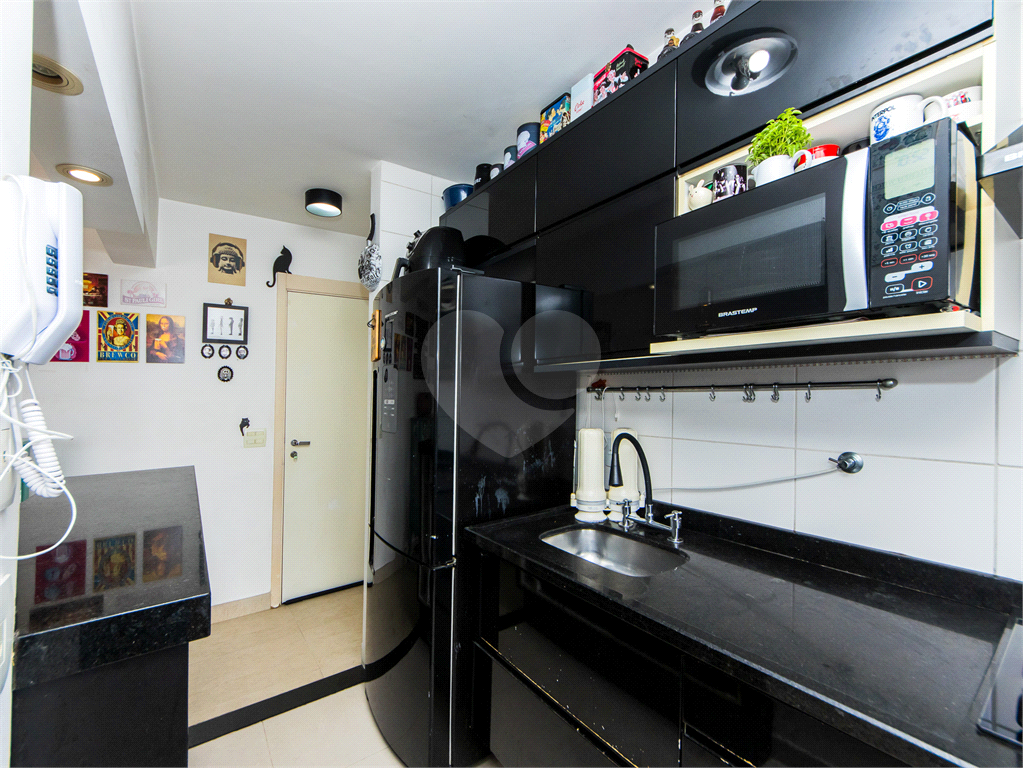 Apartamento - Saúde - 2 Dormitórios / Quarto - 2 Vagas - Venda / Compra