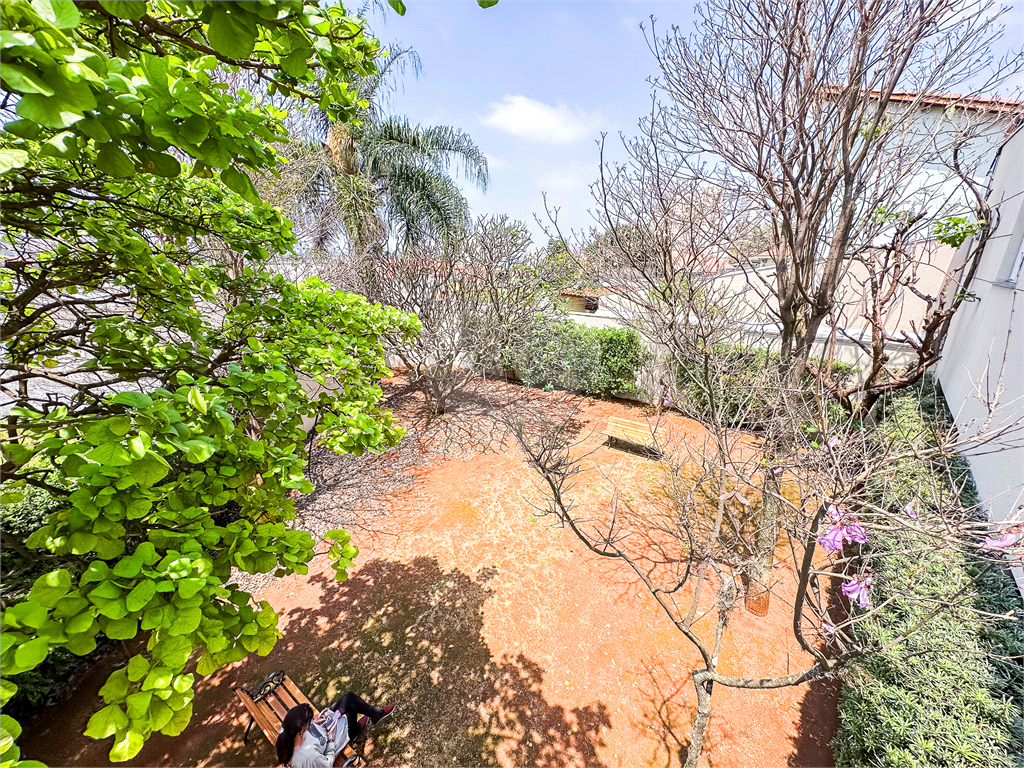 Apartamento - Saúde - 2 Dormitórios / Quarto - 2 Vagas - Venda / Compra