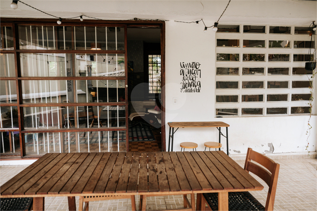 Casa à venda no Alto da Lapa | 215 m² | 3 dormitórios | 1 suíte