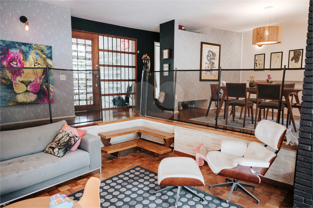 Casa à venda no Alto da Lapa | 215 m² | 3 dormitórios | 1 suíte