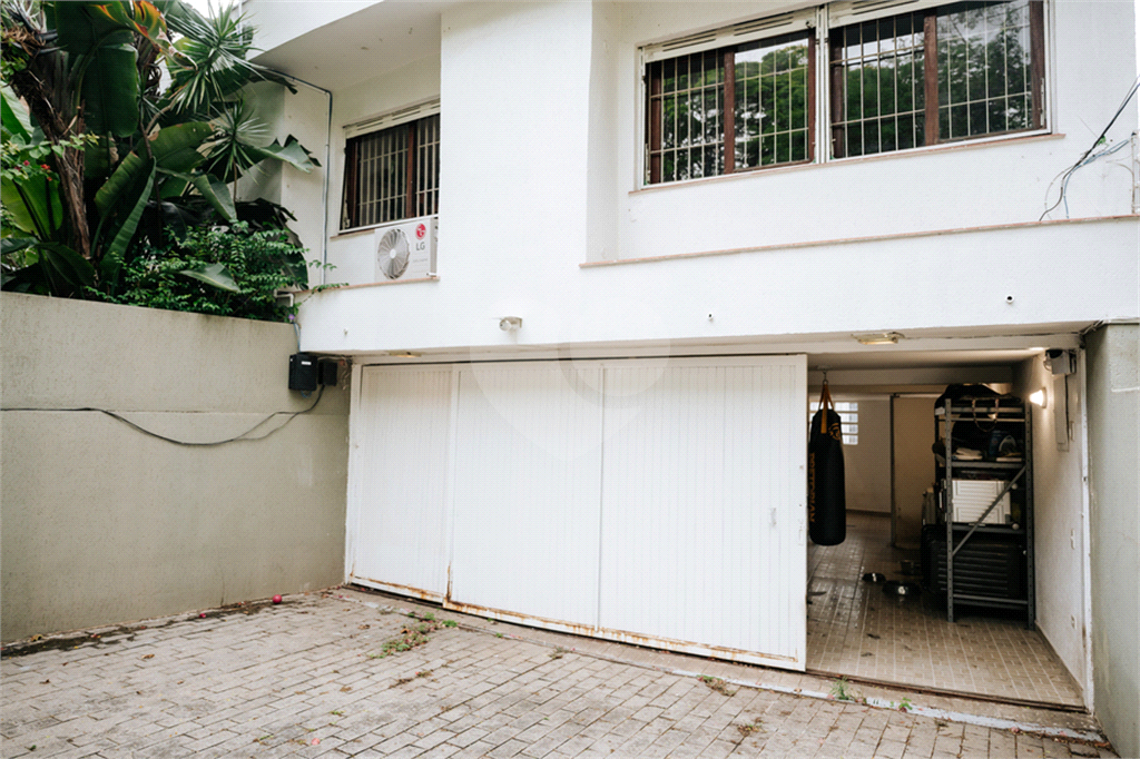 Casa à venda no Alto da Lapa | 215 m² | 3 dormitórios | 1 suíte