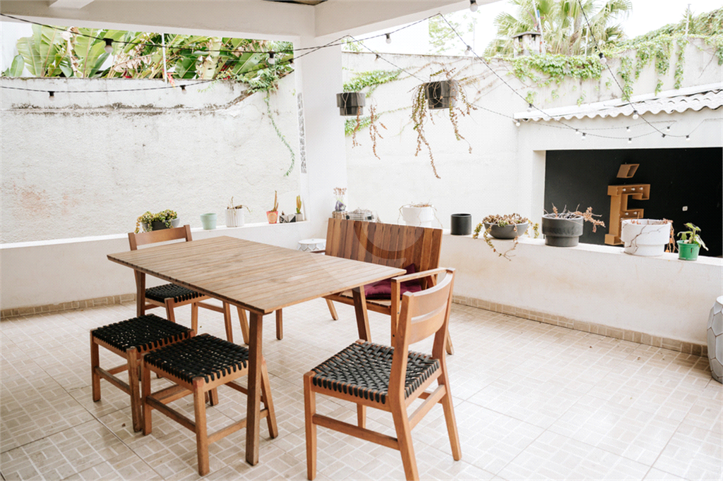 Casa à venda no Alto da Lapa | 215 m² | 3 dormitórios | 1 suíte