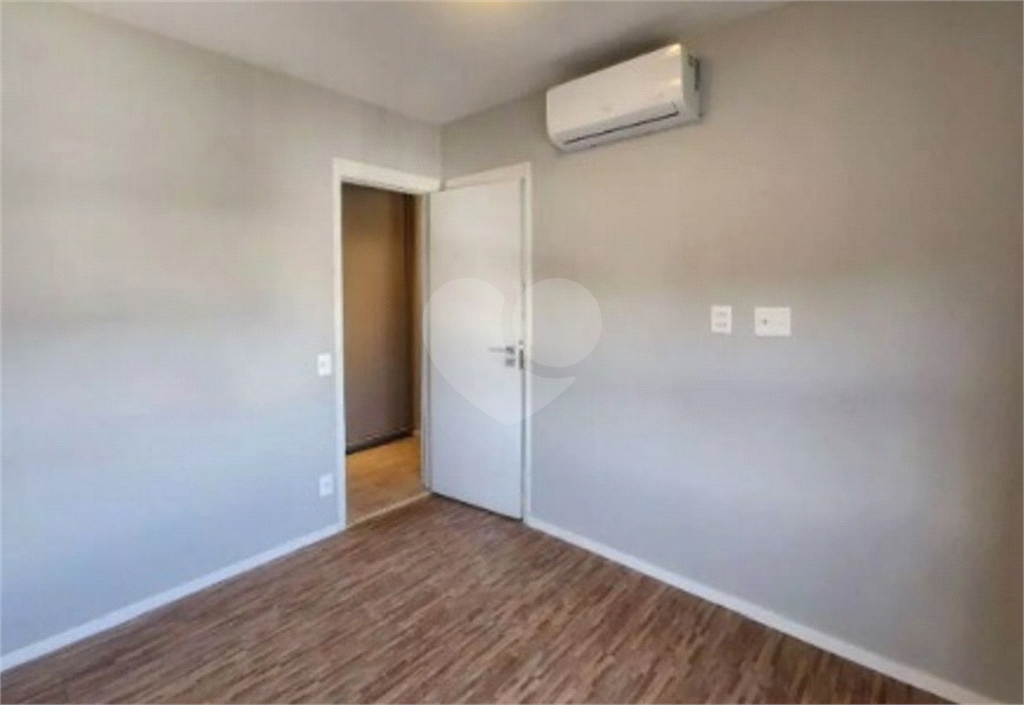 Apto Moema - 148 m² - 3 suites - Varanda Gourmet - 2 vgs