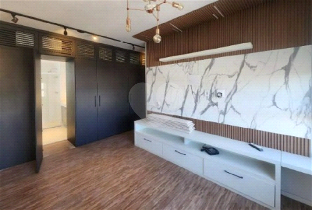 Apto Moema - 148 m² - 3 suites - Varanda Gourmet - 2 vgs