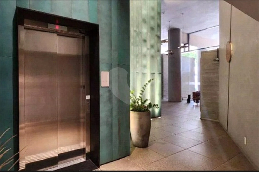 Apto Moema - 148 m² - 3 suites - Varanda Gourmet - 2 vgs