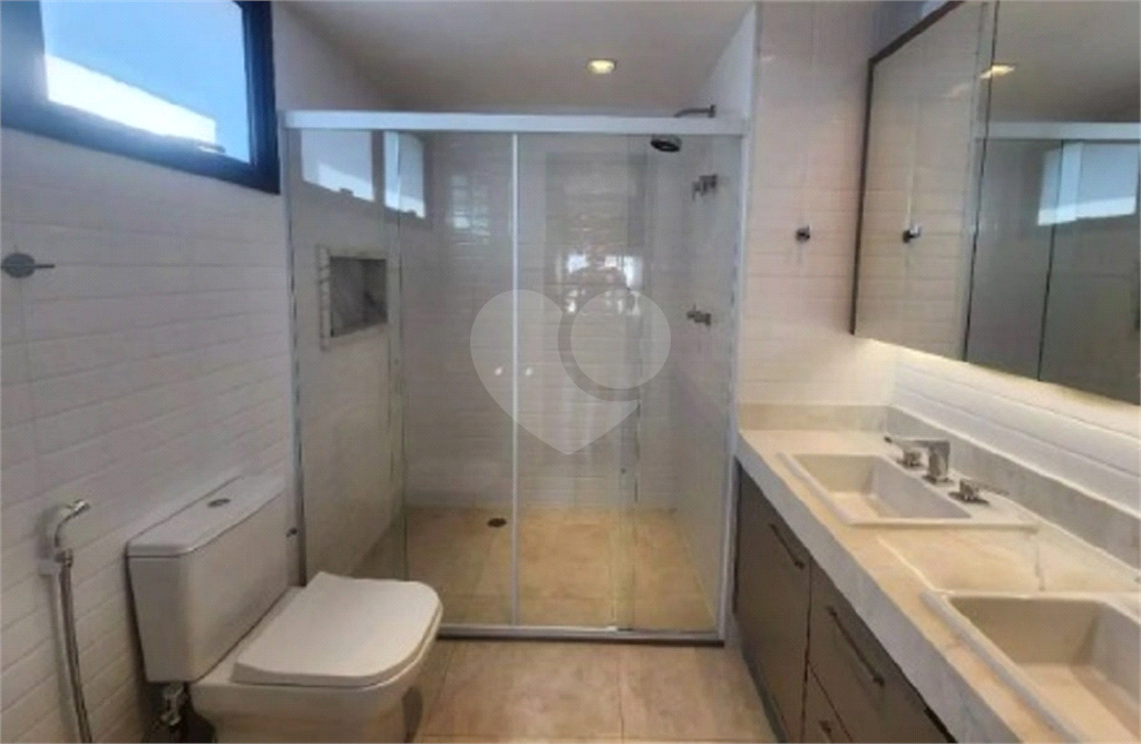 Apto Moema - 148 m² - 3 suites - Varanda Gourmet - 2 vgs