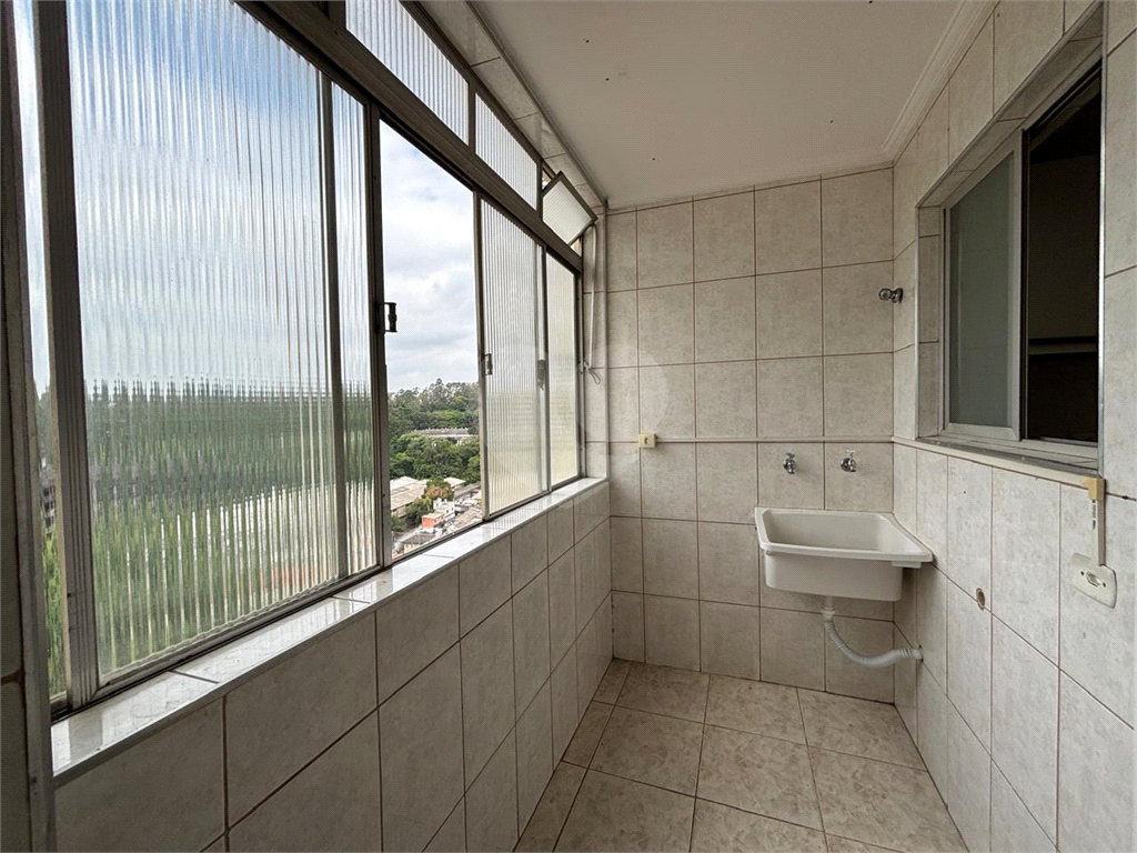 Apartamento à venda– Excelente localização - Andar Alto Vista Livre