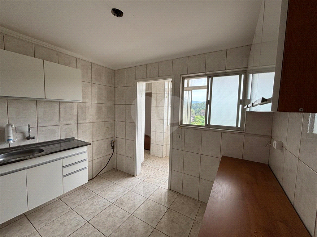 Apartamento à venda– Excelente localização - Andar Alto Vista Livre