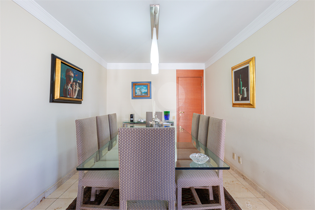 APARTAMENTO em ALTO DA LAPA