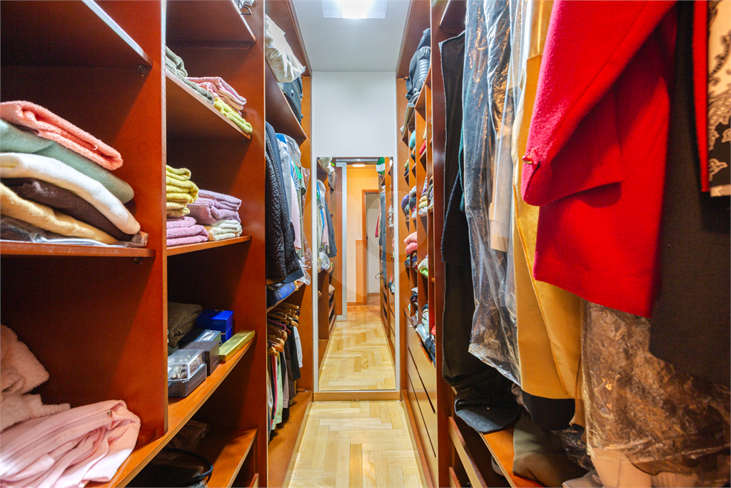 APARTAMENTO em ALTO DA LAPA