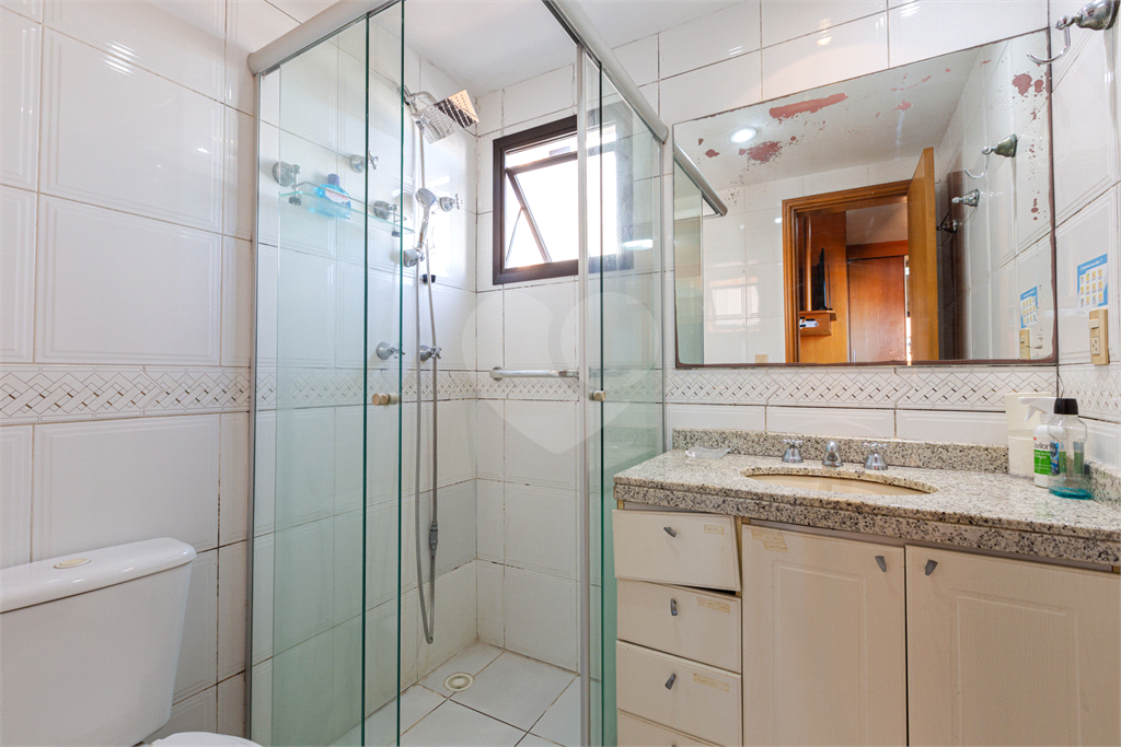 APARTAMENTO em ALTO DA LAPA