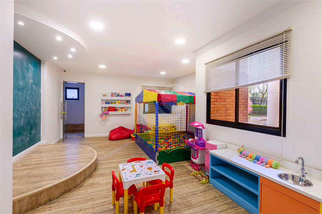 APARTAMENTO em ALTO DA LAPA