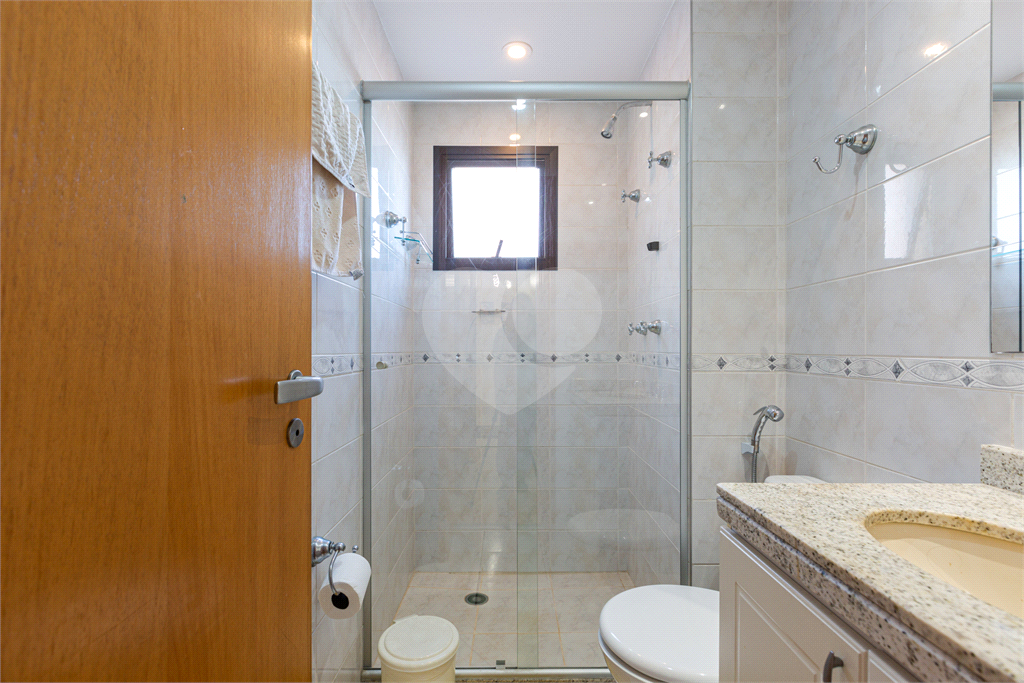 APARTAMENTO em ALTO DA LAPA