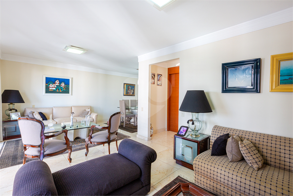 APARTAMENTO em ALTO DA LAPA