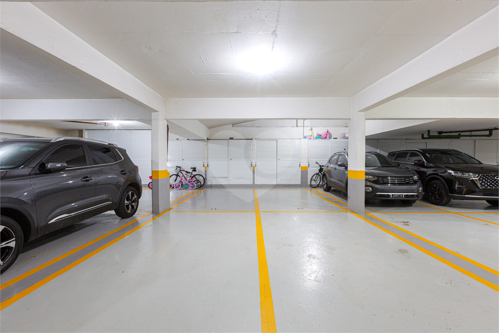 APARTAMENTO em ALTO DA LAPA