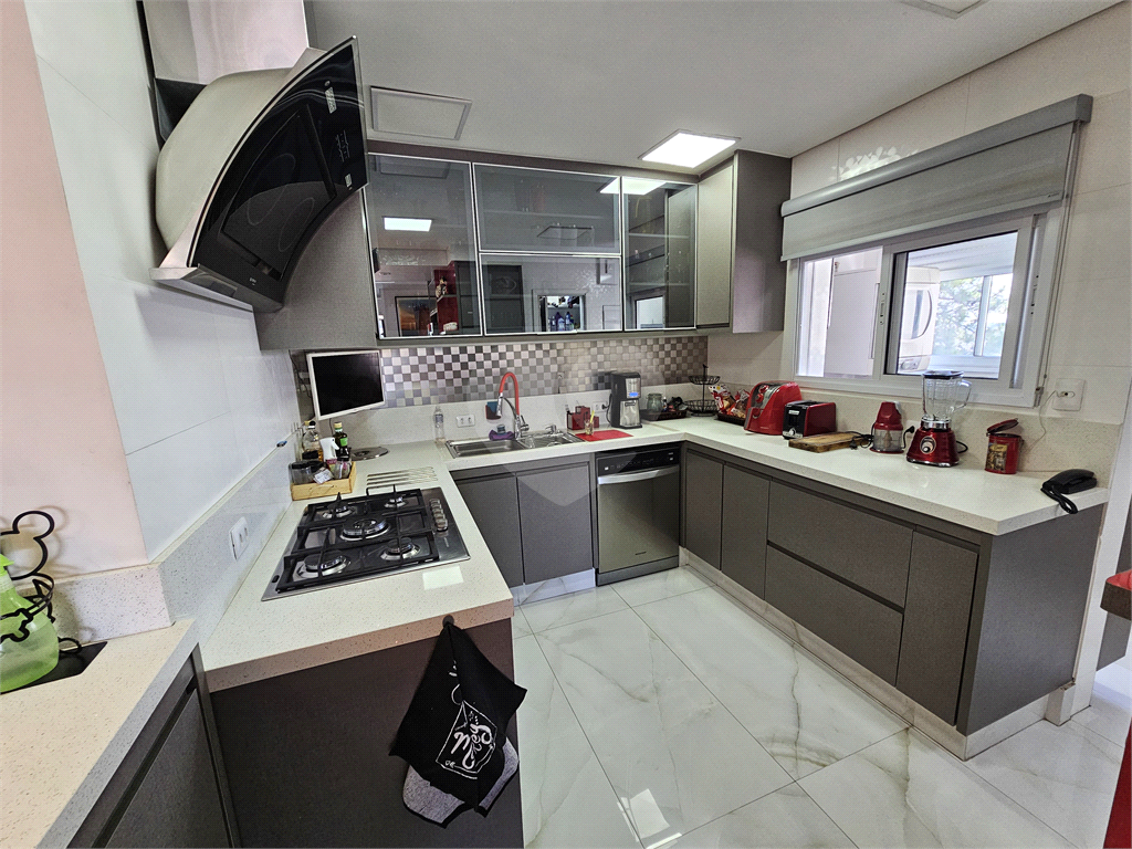 Venda ou Locação: Cobertura de Alto Padrão com Piscina Privativa – Chateau Monet, Tremembé!