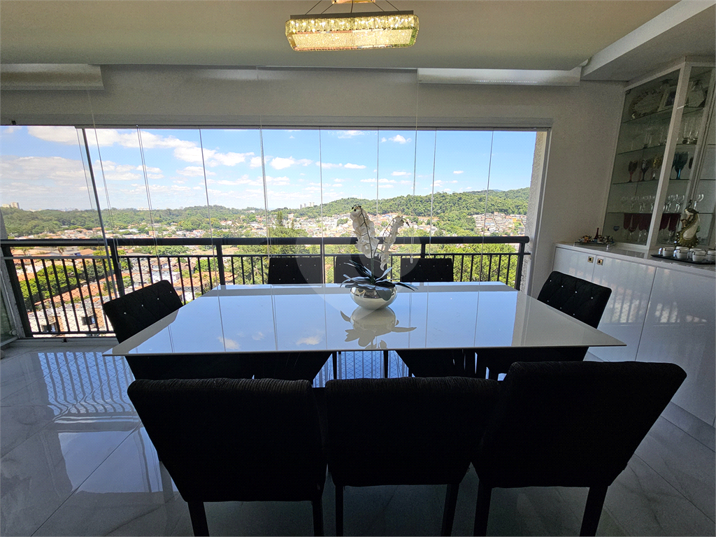 Venda ou Locação: Cobertura de Alto Padrão com Piscina Privativa – Chateau Monet, Tremembé!