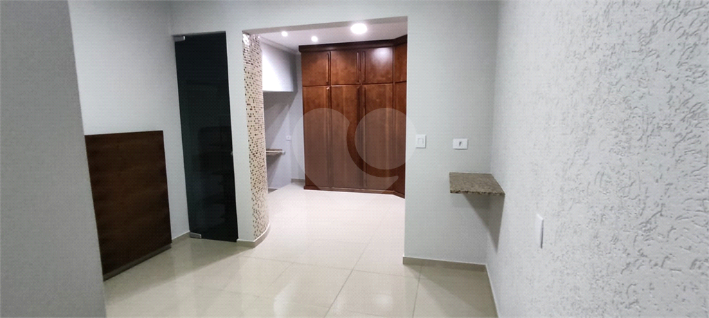 Oportunidade Única! Sobrado Espaçoso com 4 Dormitórios no Jaraguá!