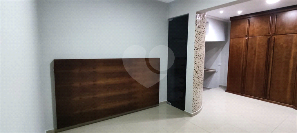 Oportunidade Única! Sobrado Espaçoso com 4 Dormitórios no Jaraguá!