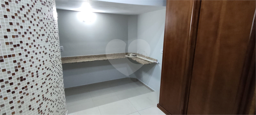 Oportunidade Única! Sobrado Espaçoso com 4 Dormitórios no Jaraguá!