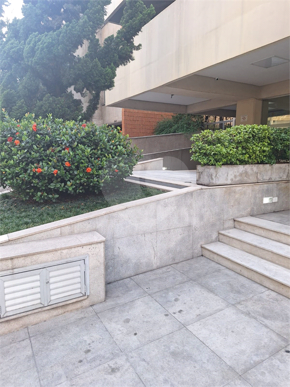 CONJUNTO COMERCIAL !!!