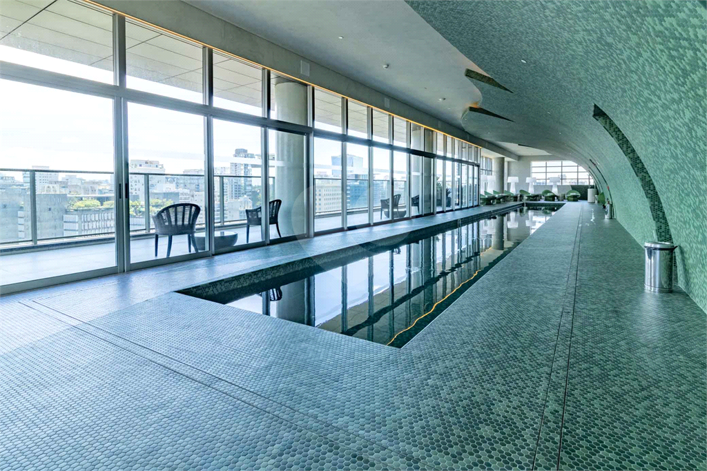 APARTAMENTO TOTALMENTE MOBILIADO E EQUIPADO ALTO PADRÃO.