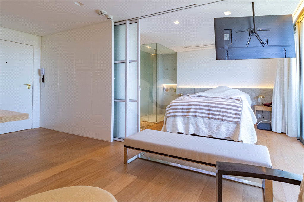 APARTAMENTO TOTALMENTE MOBILIADO E EQUIPADO ALTO PADRÃO.