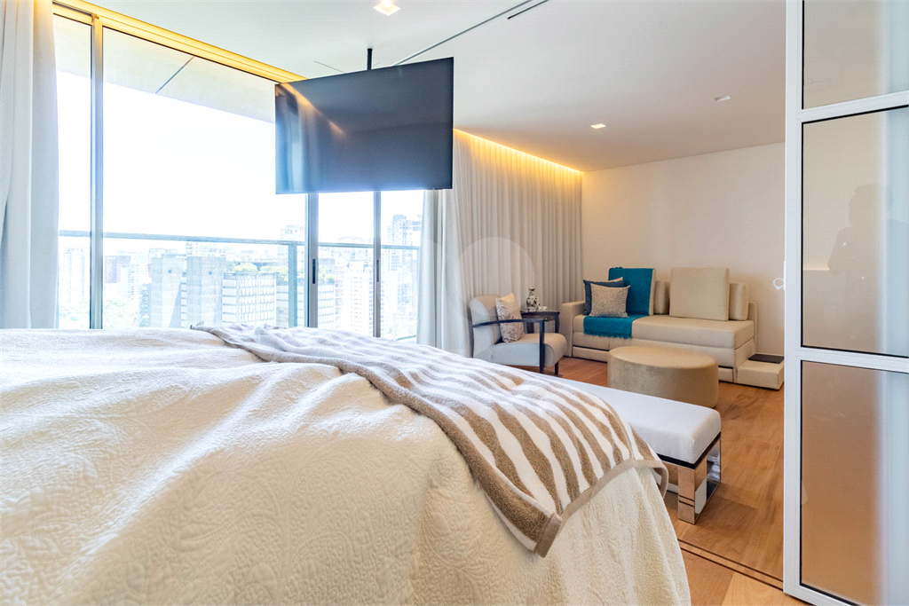 APARTAMENTO TOTALMENTE MOBILIADO E EQUIPADO ALTO PADRÃO.