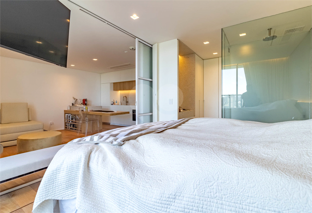 APARTAMENTO TOTALMENTE MOBILIADO E EQUIPADO ALTO PADRÃO.