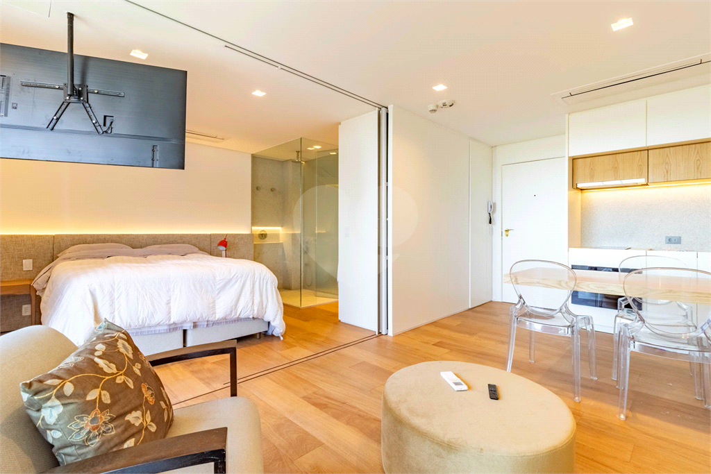 APARTAMENTO MOBILIADO E EQUIPADO NA VILA OLÍMPIA,