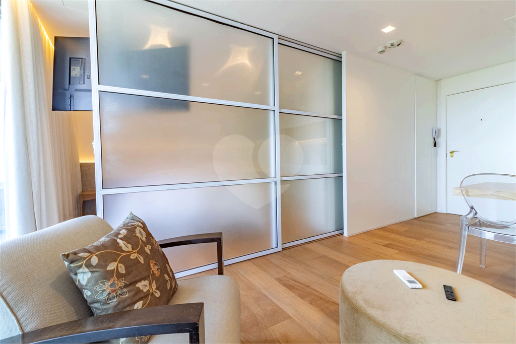 APARTAMENTO MOBILIADO E EQUIPADO NA VILA OLÍMPIA,