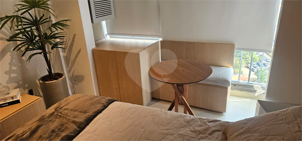 Apartamento, 1 quarto, 33 m² - Foto 2
