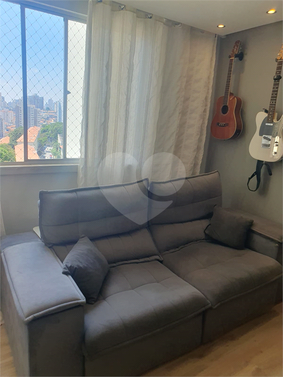 Vende-se apartamento 2 dormitórios Horto Florestal