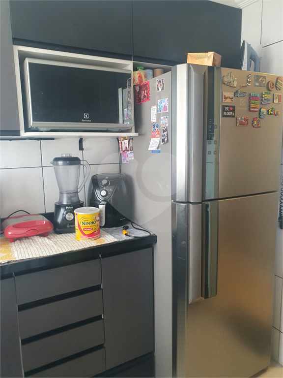Vende-se apartamento 2 dormitórios Horto Florestal