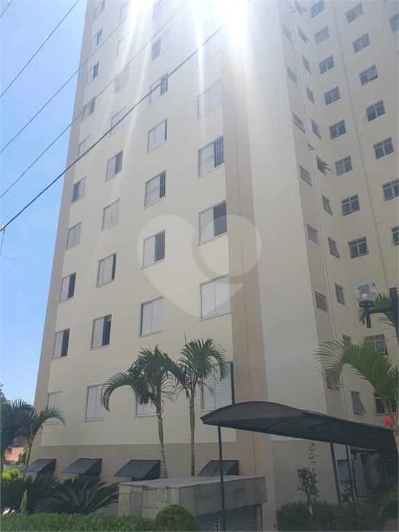 Vende-se apartamento 2 dormitórios Horto Florestal