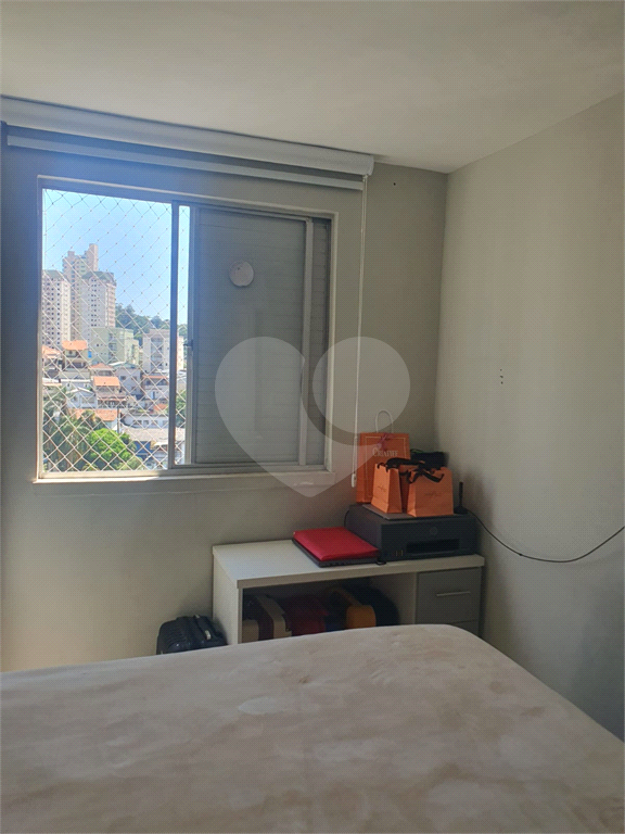 Vende-se apartamento 2 dormitórios Horto Florestal