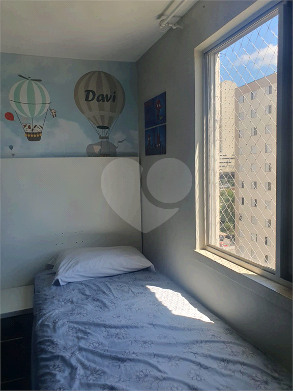 Vende-se apartamento 2 dormitórios Horto Florestal