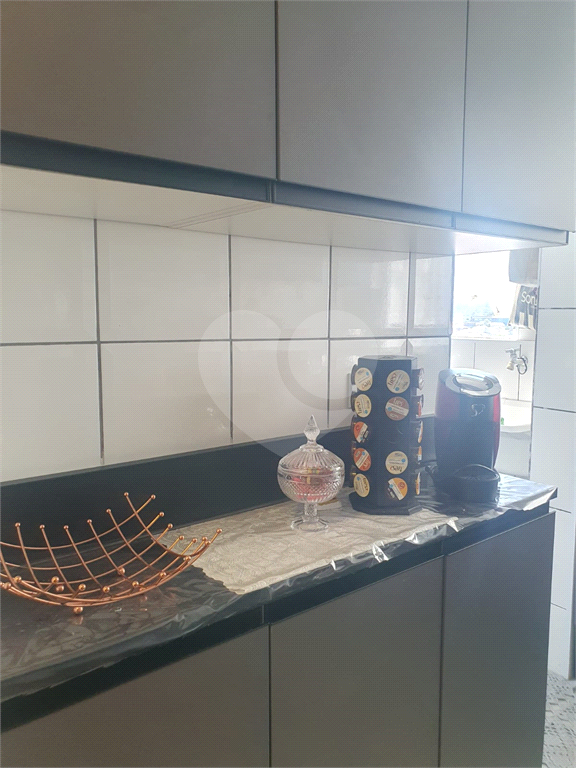 Vende-se apartamento 2 dormitórios Horto Florestal