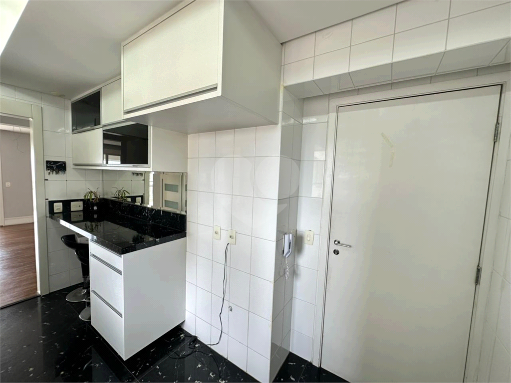 Apartamento para locação com 3 quartos e varanda gourmet