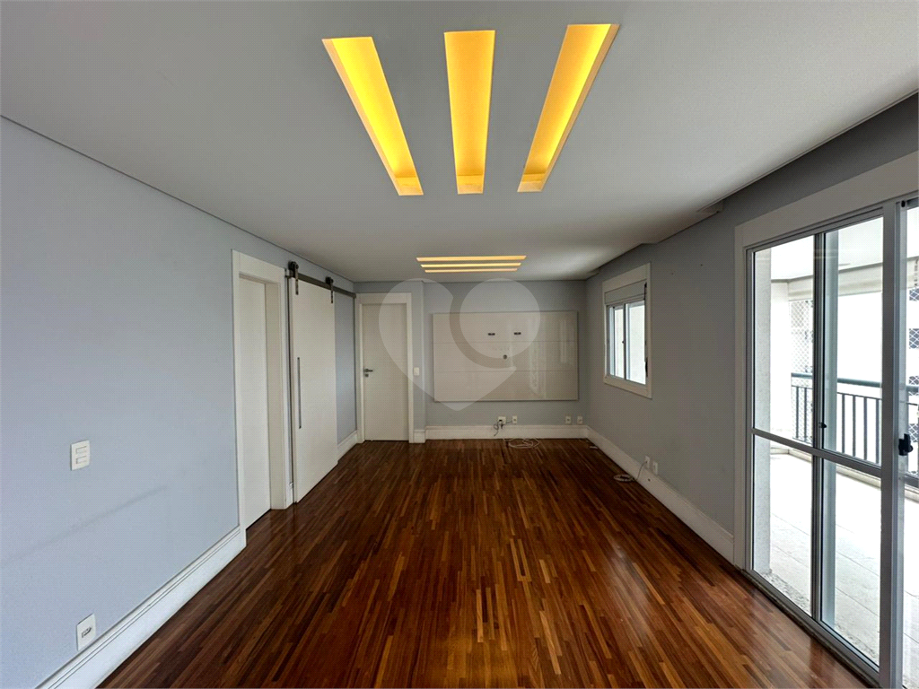 Apartamento para locação com 3 quartos e varanda gourmet