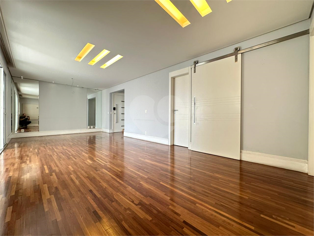 Apartamento para locação com 3 quartos e varanda gourmet