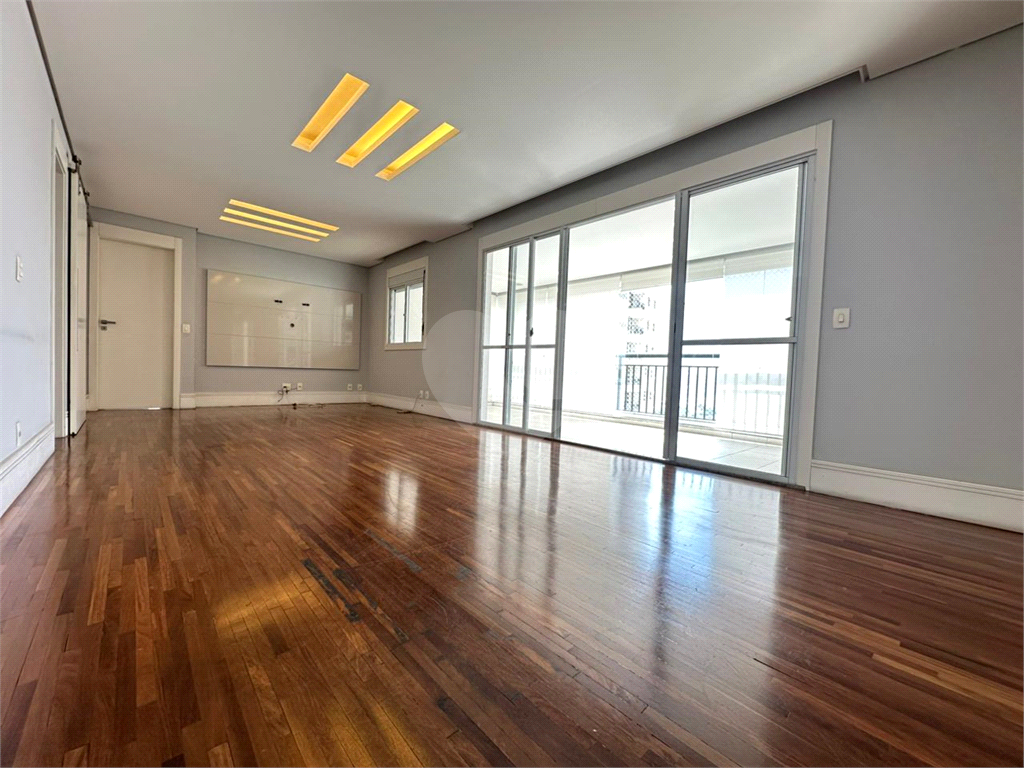 Apartamento para locação com 3 quartos e varanda gourmet