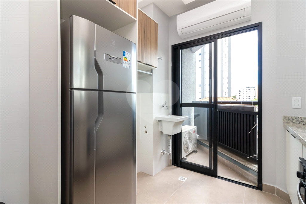 Condomínio fechado na Vila Éster,